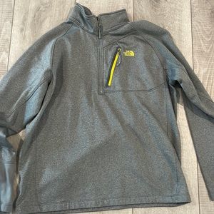 North Face pull over